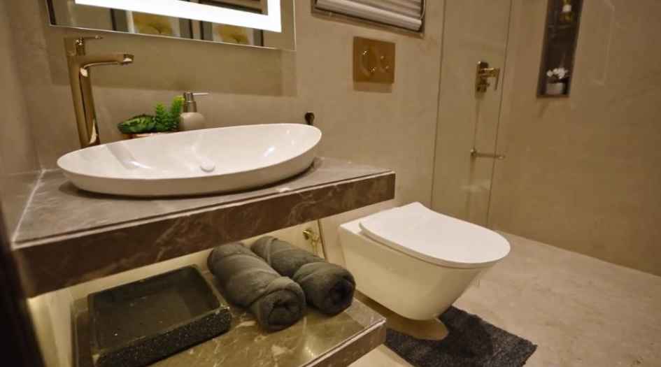 Sunteck-Crescent-Park-Gallery-Common-Bathroom